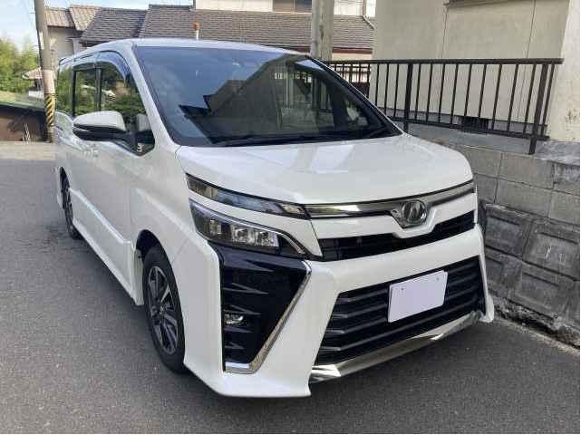 2017 Toyota Voxy