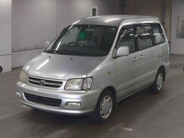 2001 Toyota Town ACE Noah