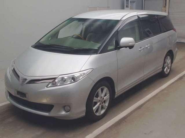 2010 Toyota Estima VAN