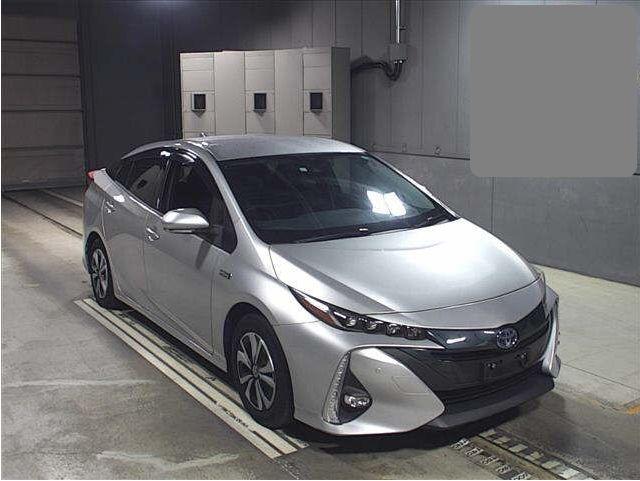 2017 Toyota Prius PHV