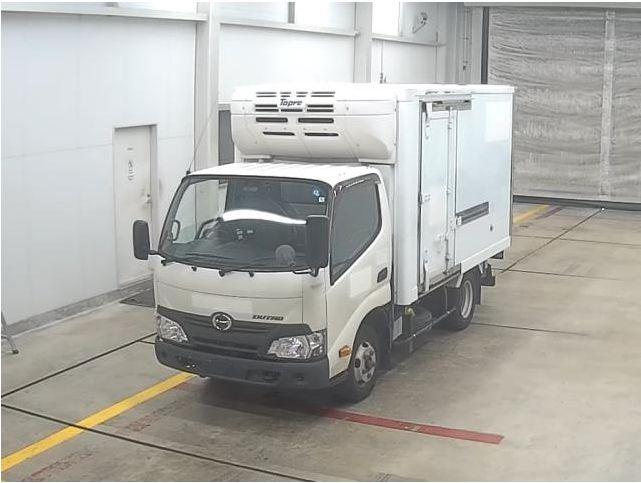 Hino Dutro 2018