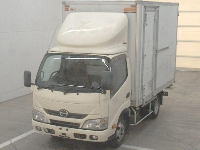 Hino Dutro 2015