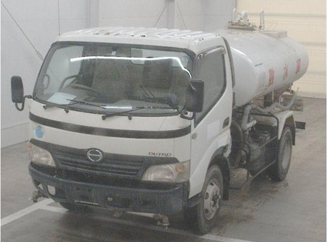 Hino Dutro 2009