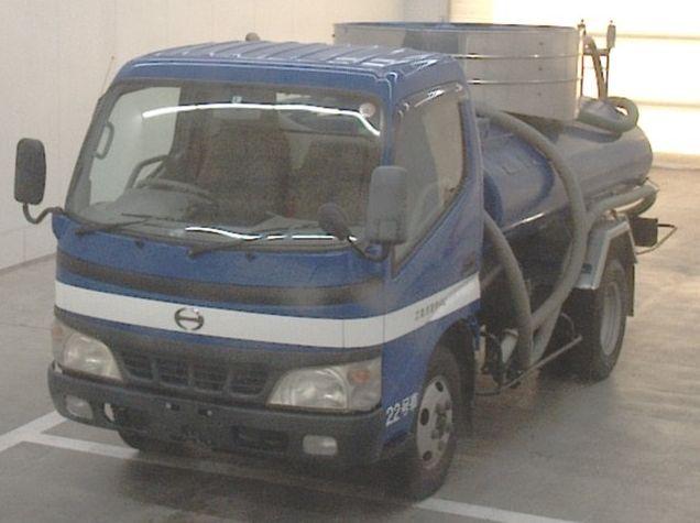 Hino Dutro 2004