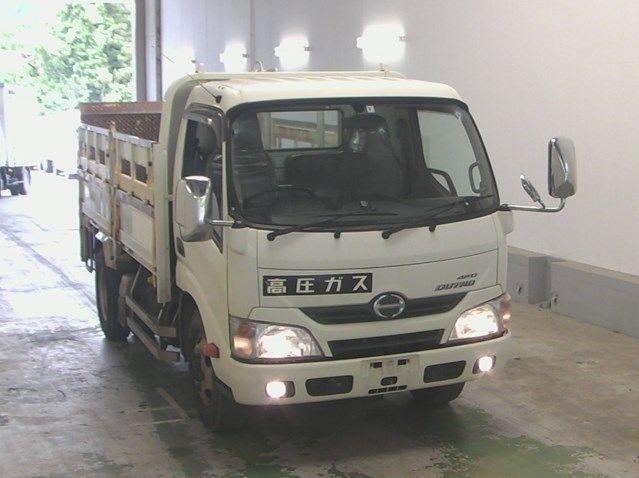 Hino Dutro 2016/06