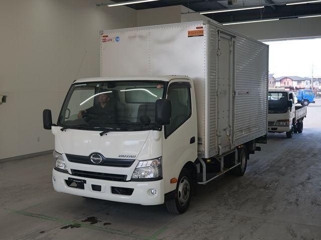 Hino Dutro 2018/02