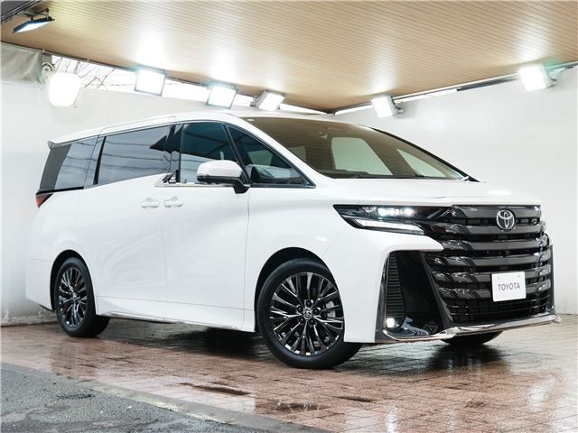 Toyota Vellfire Hybrid Z Premier