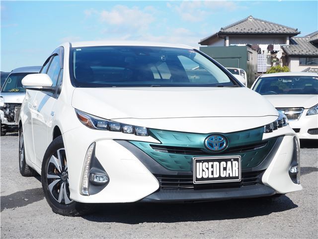 Toyota Prius PHV S Navigation Package