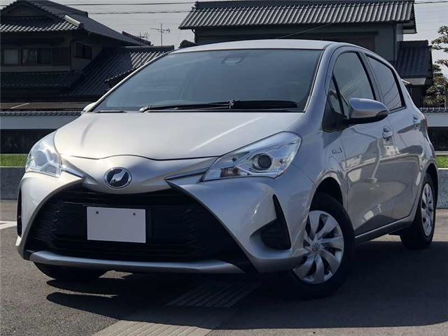 Toyota Vitz Hybrid F – Safety Sense C – Smart Key – Navigation – Backup Camera – ETC