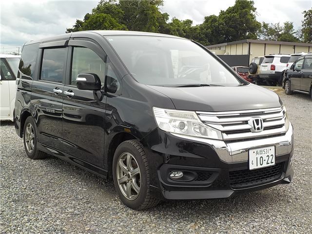 Honda Stepwgn Spada 5D 4WD S Genuine Navigation Full Seg TV