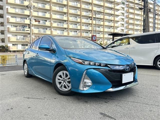 Toyota Prius PHV 1.8 S Navigation Package Solar Package