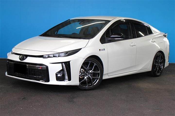 Toyota Prius PHV S Navigation Package GR Sport