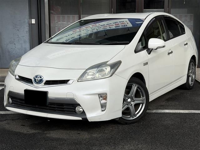 Toyota Prius PHV 1.8 G