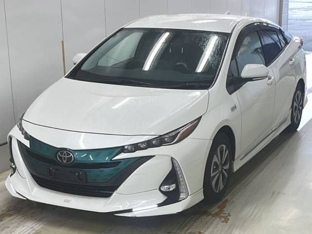 Toyota Prius PHV S
