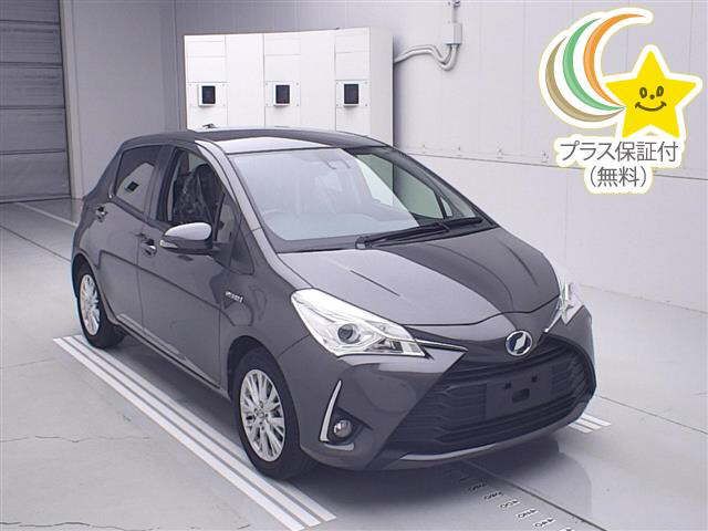 Toyota Vitz Hybrid F