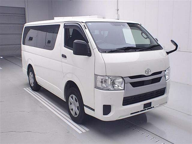 Toyota Hiace 4WD DX Long TSS 9-seater