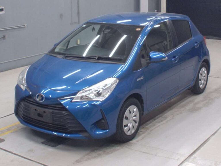 Toyota Vitz Hybrid F