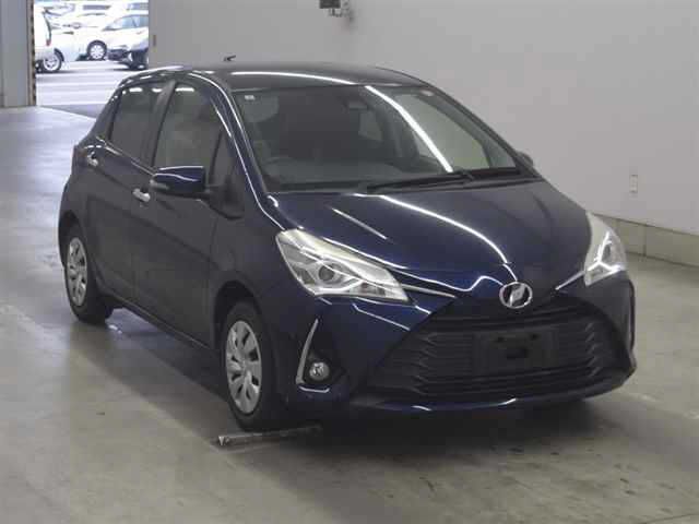 Toyota Vitz 5D F Safety Edition 3