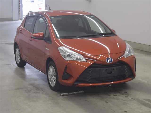 Toyota Vitz Hybrid U
