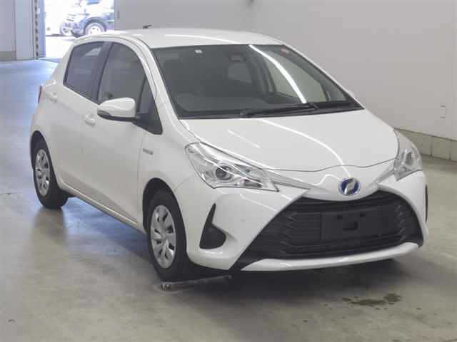 Toyota Vitz Hybrid F